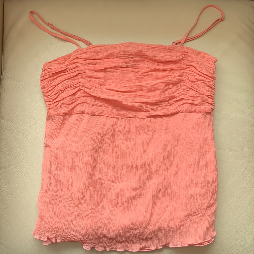 100% silk Gap spaghetti strap top in salmon pink in Size 4